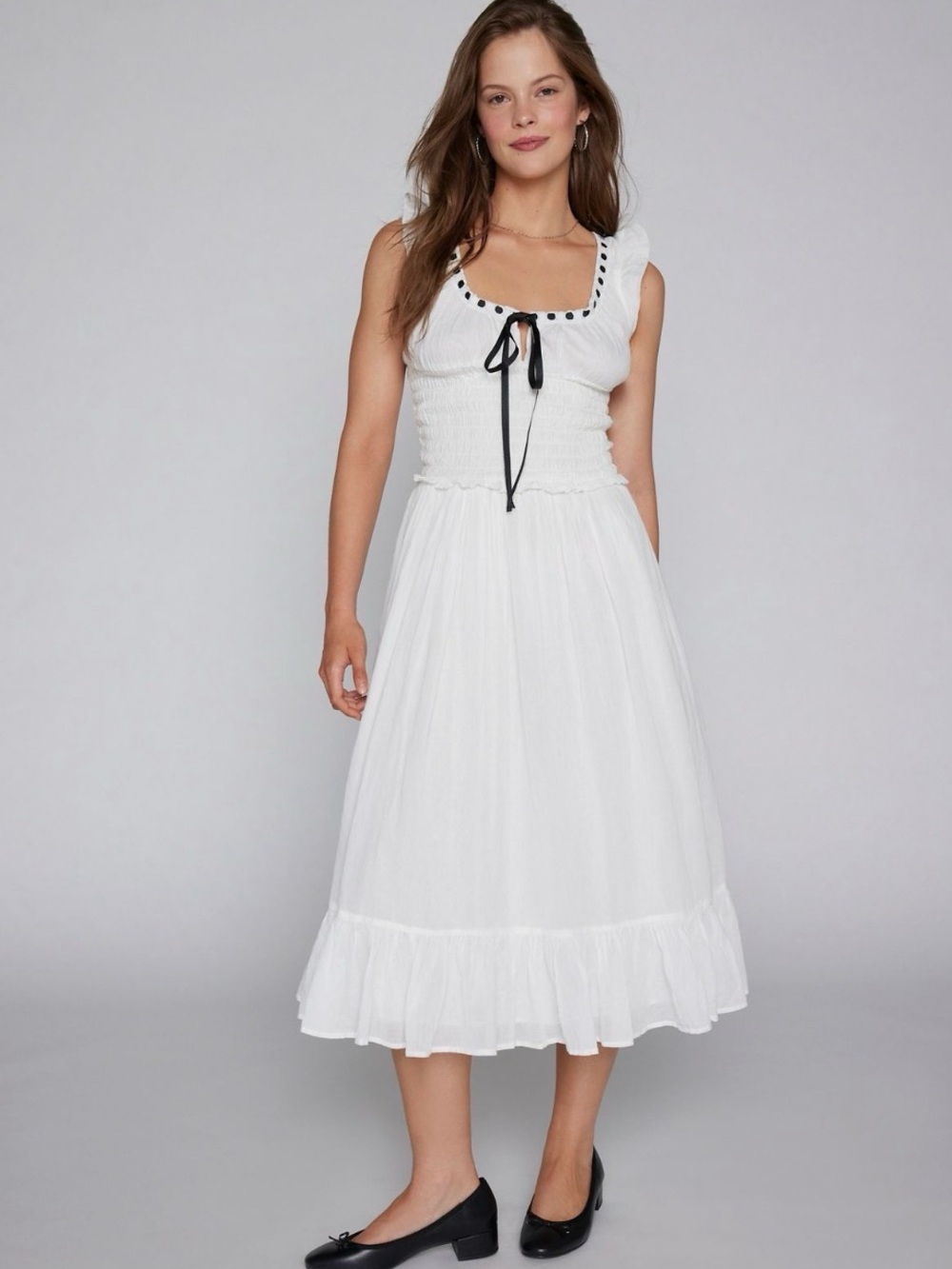 Kimchi Blue Olivia Flutter Sleeve
Smocked Maxi Dress